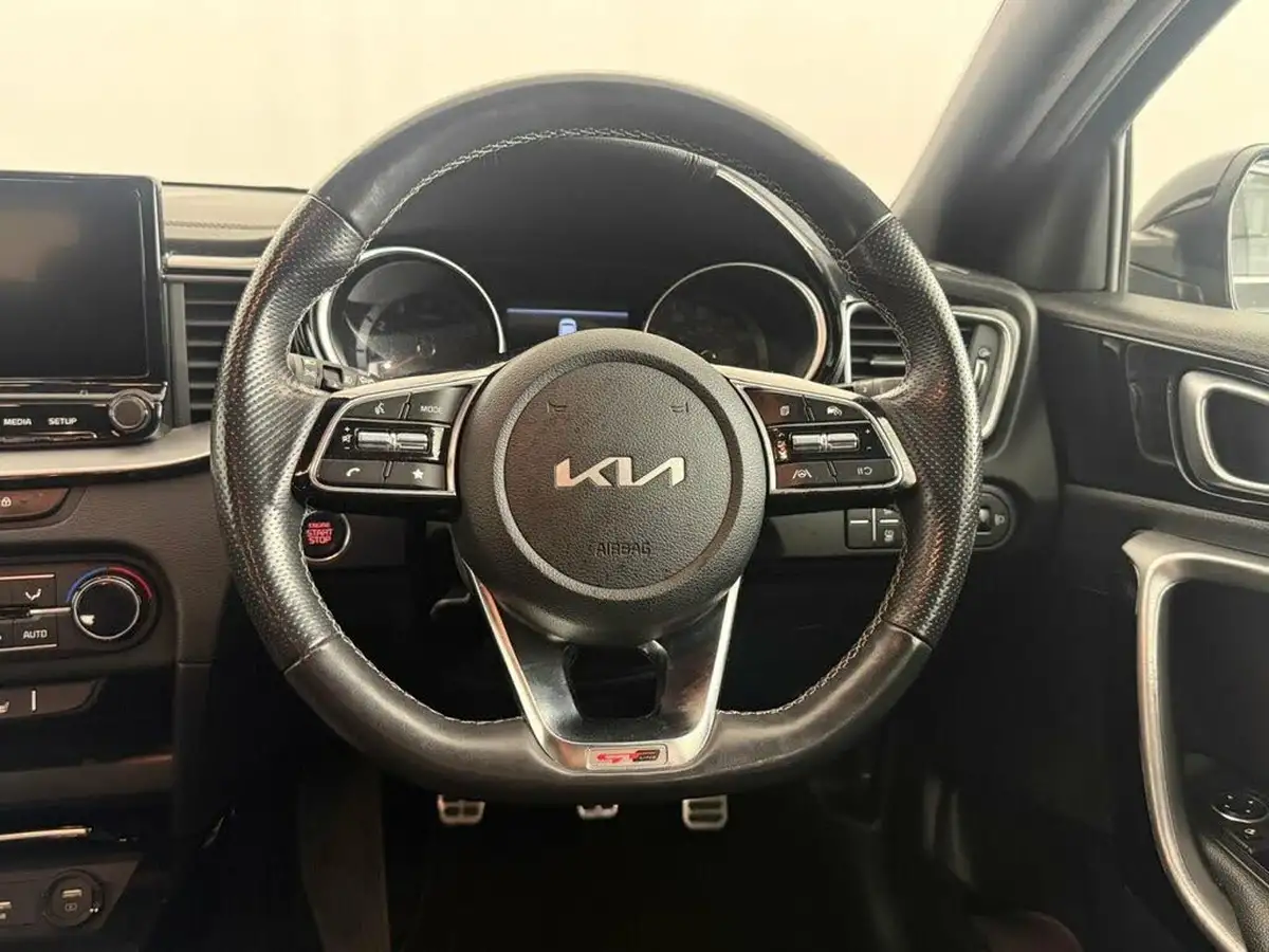 2022-kia-pro-ceed-15-t-gdi-gt-line-big-28