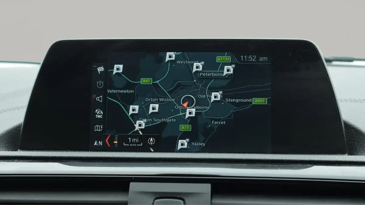 2018-bmw-1-series-15-118i-se-5d-big-11