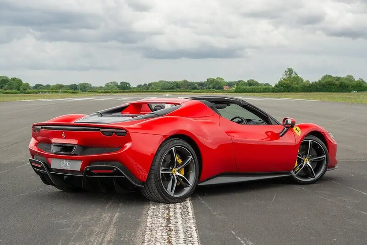 2023-ferrari-296-gts-big-1