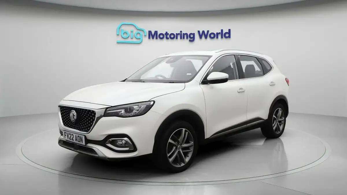 2022-mg-hs-15t-gdi-exclusive-162ps-dct-big-3