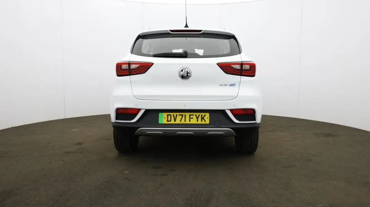 2021-mg-zs-suv-e-exclusive-ev-big-54