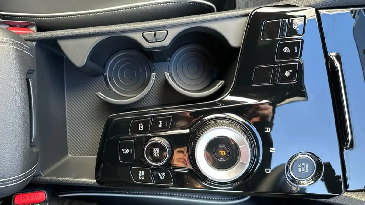 2025-kia-sportage-16-t-gdi-gt-line-157bhp-48v-dct-big-17