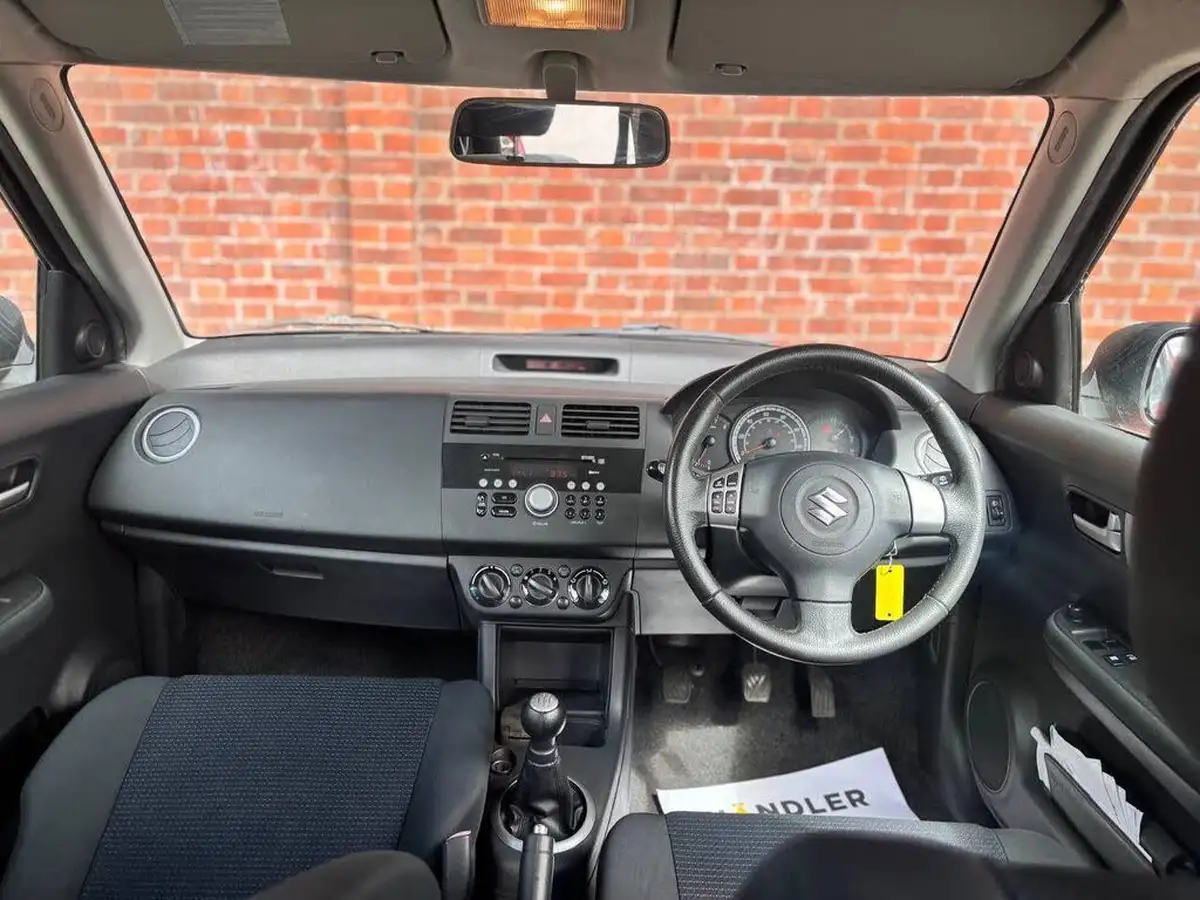 2008-suzuki-swift-13-gl-5d-big-18