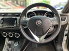 2015-alfa-romeo-giulietta-14-tb-business-edition-small-17