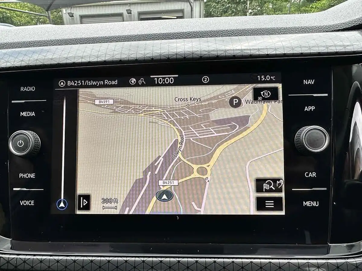 2022-volkswagen-t-cross-10-tsi-sel-big-40