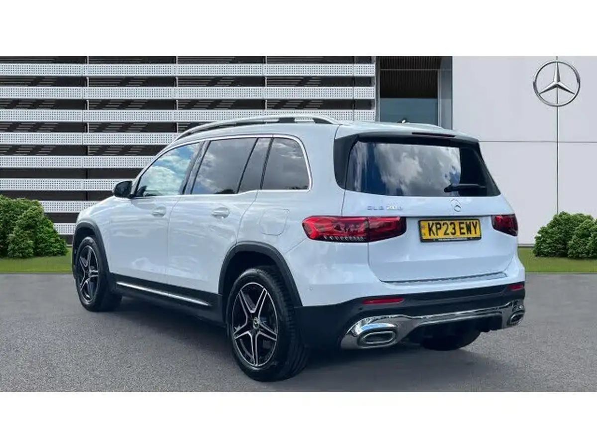 2023-mercedes-benz-glb-class-13-glb200-amg-line-executive-big-1