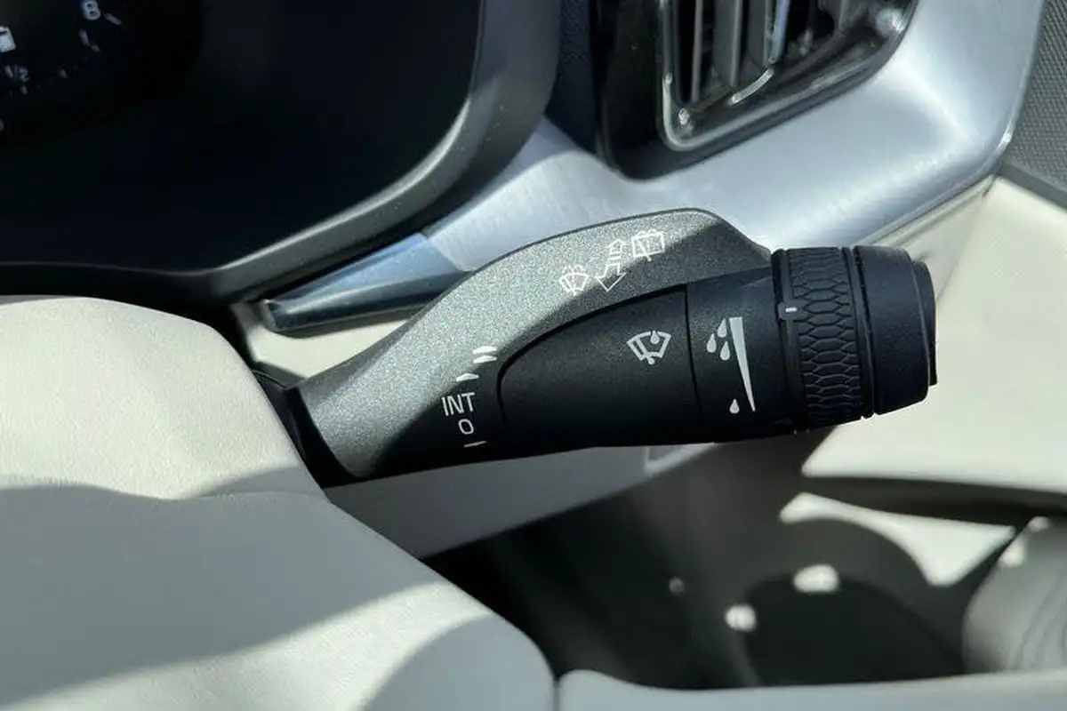 2021-volvo-xc60-20-b5-momentum-awd-big-14