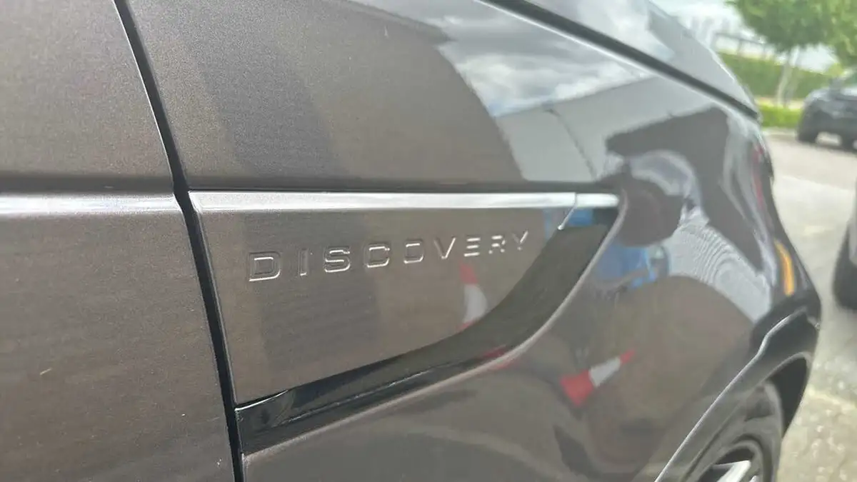 2023-land-rover-discovery-30-d300-commercial-dynamic-hse-big-27
