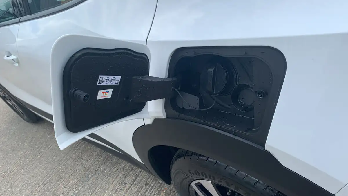 2024-vauxhall-mokka-12-design-130ps-auto-big-47
