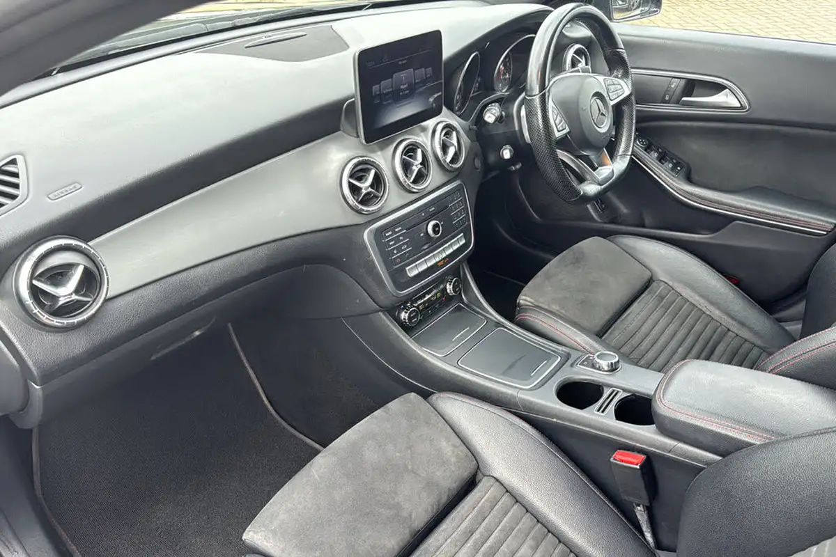 2018-mercedes-benz-cla-21d-cla-220d-amg-line-night-edition-177ps-ss-coupe-4d-big-9
