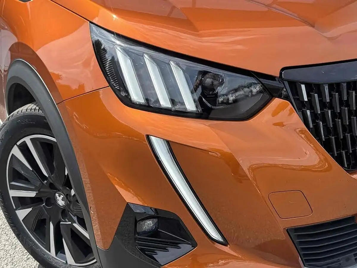 2020-peugeot-2008-suv-12-puretech-gt-line-eat8-big-6