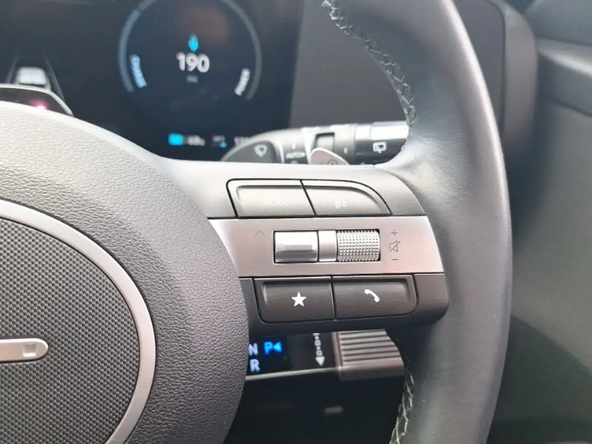 2024-hyundai-kona-e-advance-218ps-65kwh-big-15