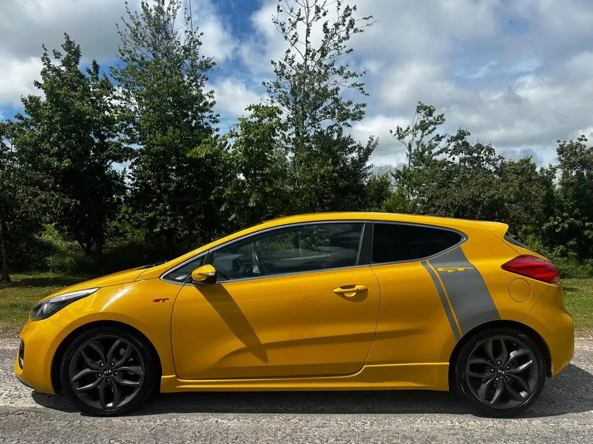 2015-kia-pro-ceed-16-t-gdi-gt-big-17