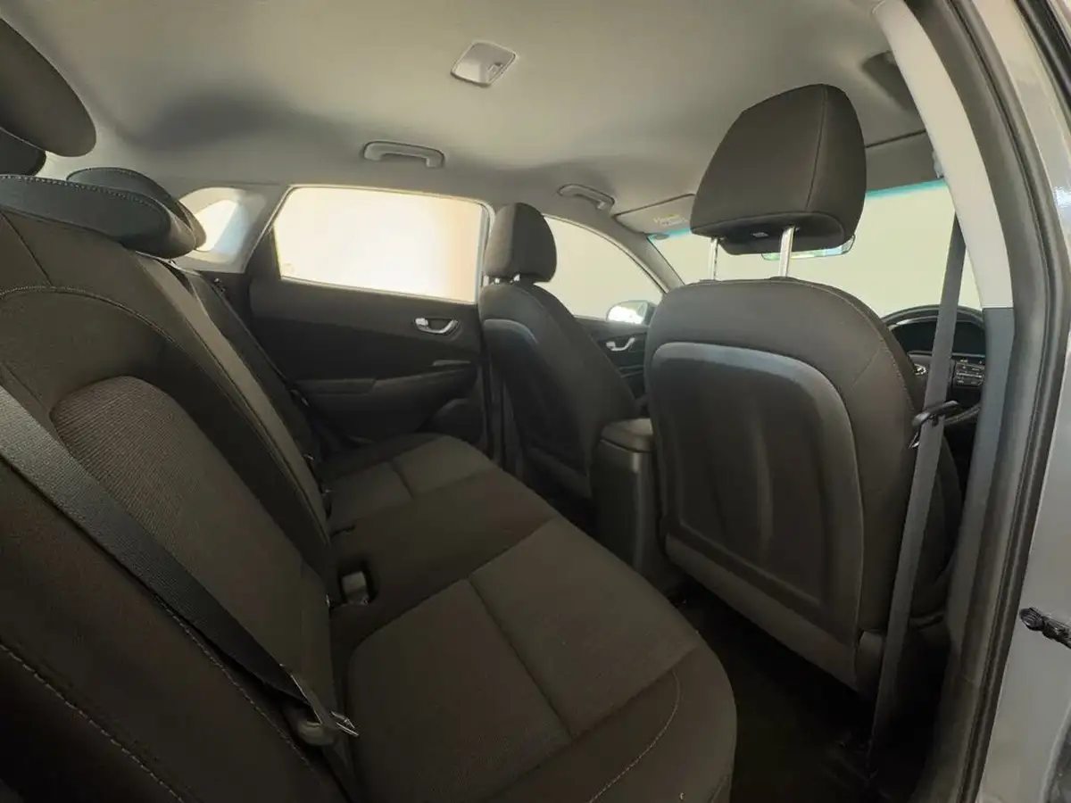 2022-hyundai-kona-16-gdi-se-connect-big-13