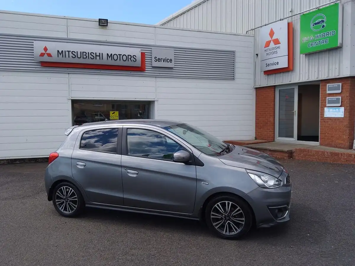 2017-mitsubishi-mirage-12-juro-big-0
