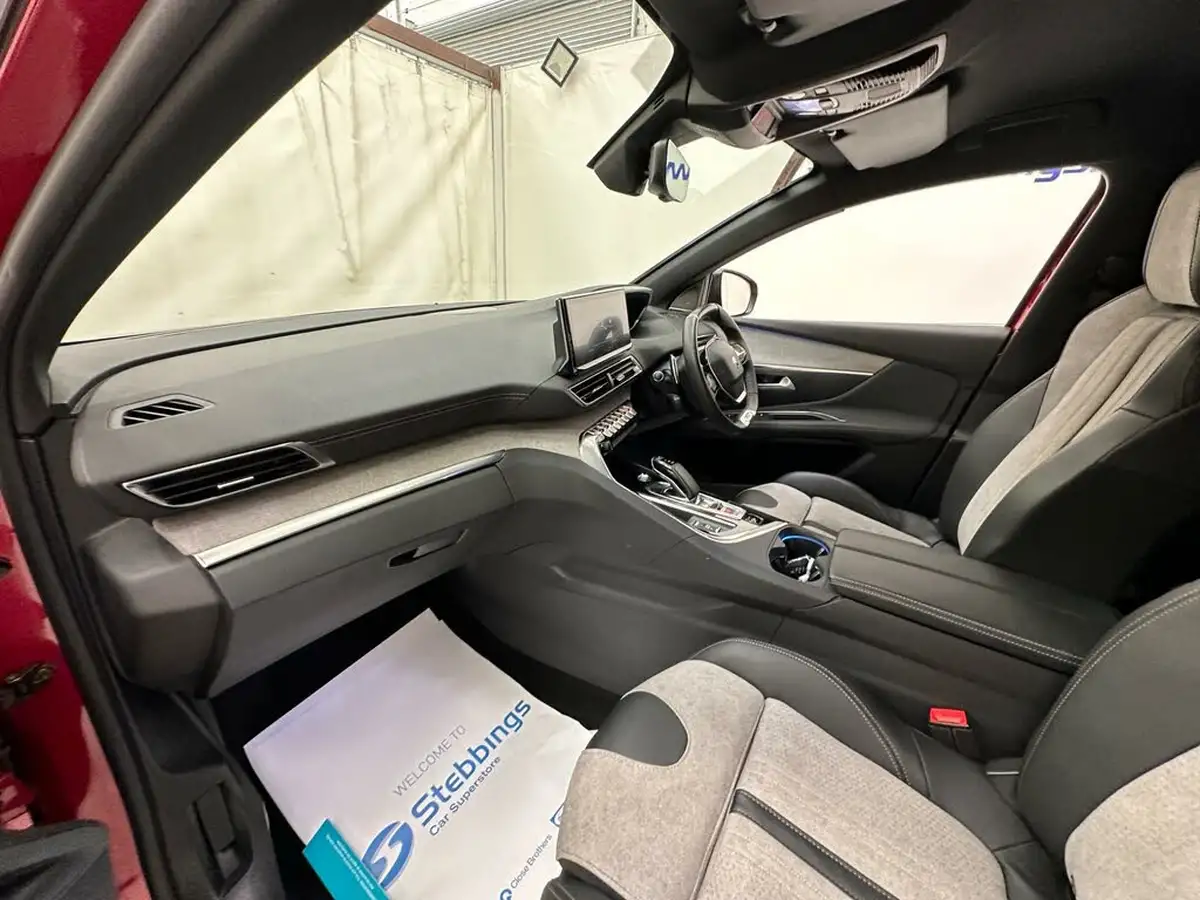 2021-peugeot-3008-suv-16-puretech-gt-300bhp-4wd-hybrid4-e-eat8-big-29