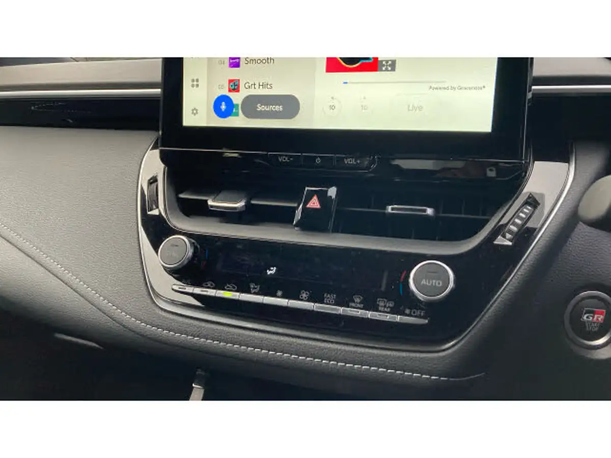 2024-toyota-corolla-20-vvt-i-gr-sport-hatchback-big-33
