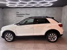 2018-volkswagen-t-roc-10-tsi-design-ss-small-11