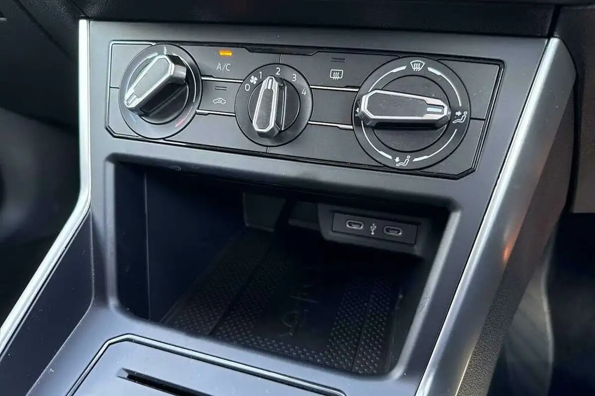 2024-volkswagen-taigo-10-tsi-life-110ps-dsg-big-24