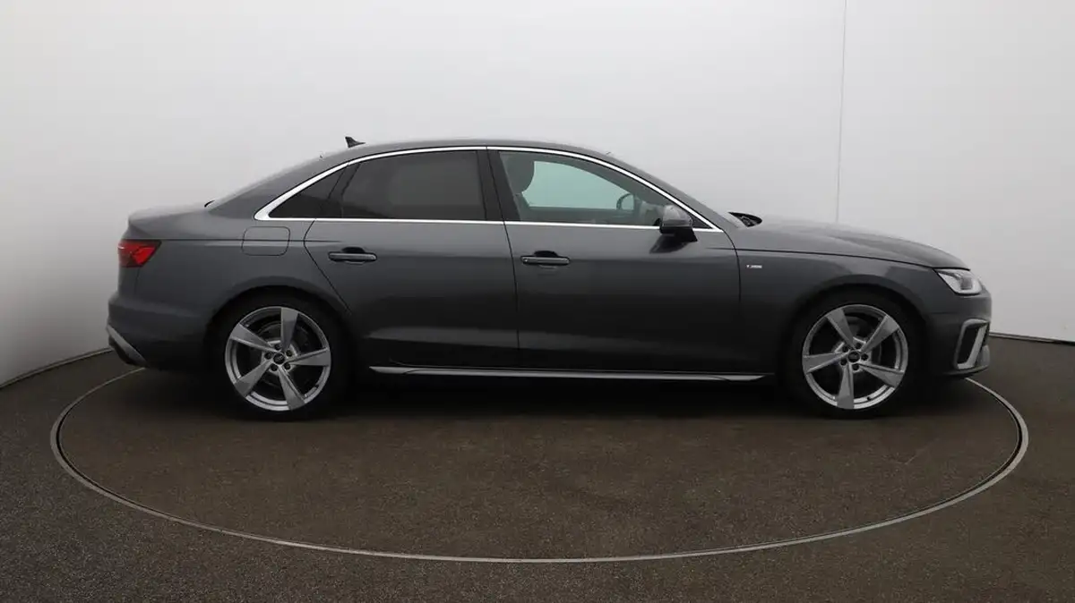 2022-audi-a4-20-35-tfsi-s-line-tronic-big-41