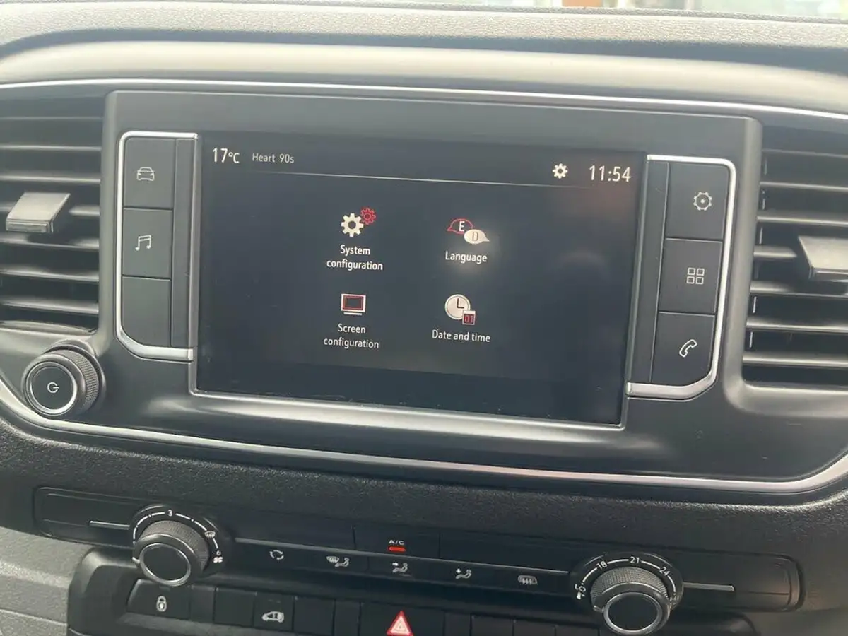 2022-vauxhall-vivaro-15td-2900-l2h1-dynamic-big-38