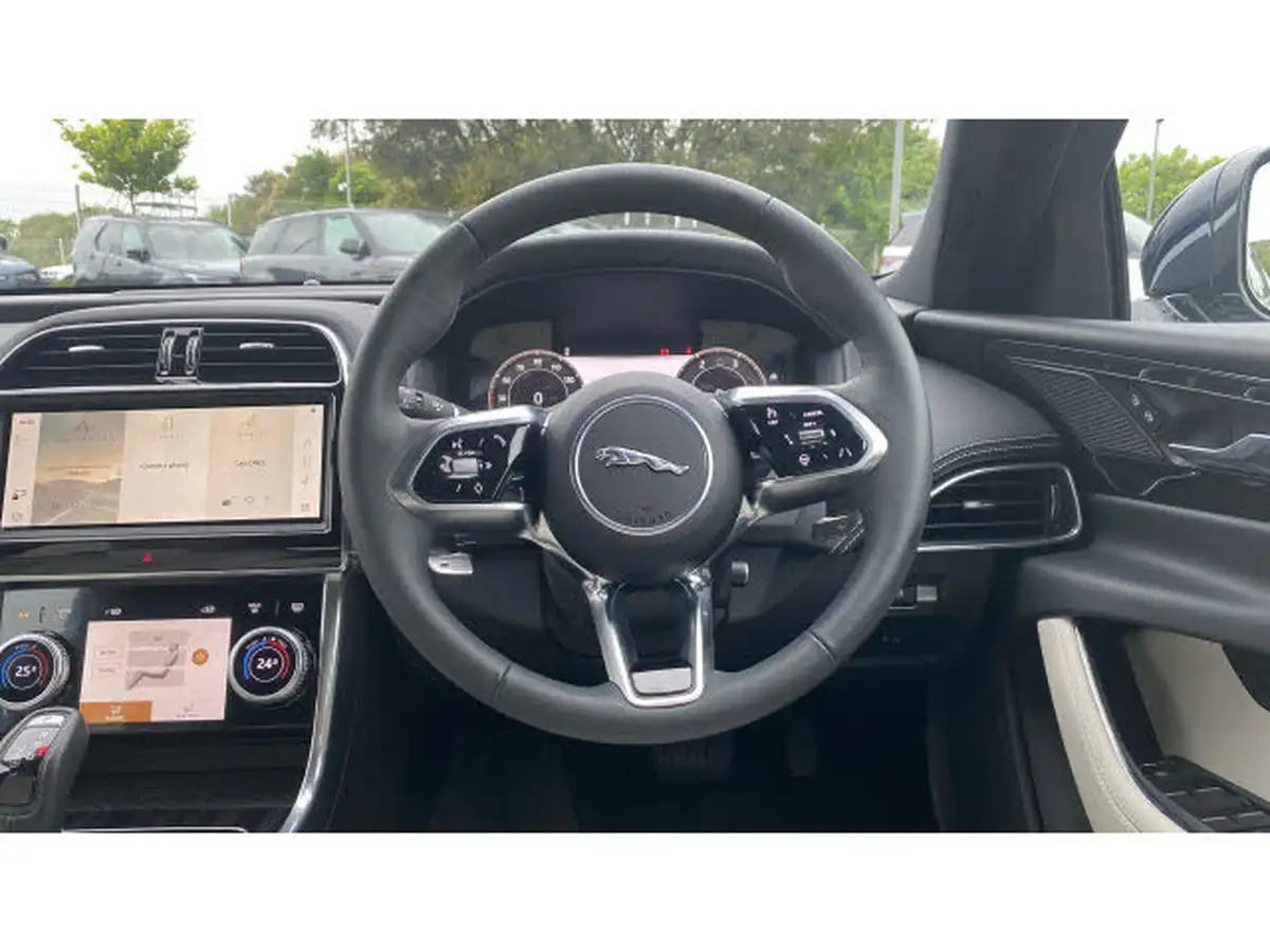 2024-jaguar-xe-20-d200-r-dynamic-s-big-14