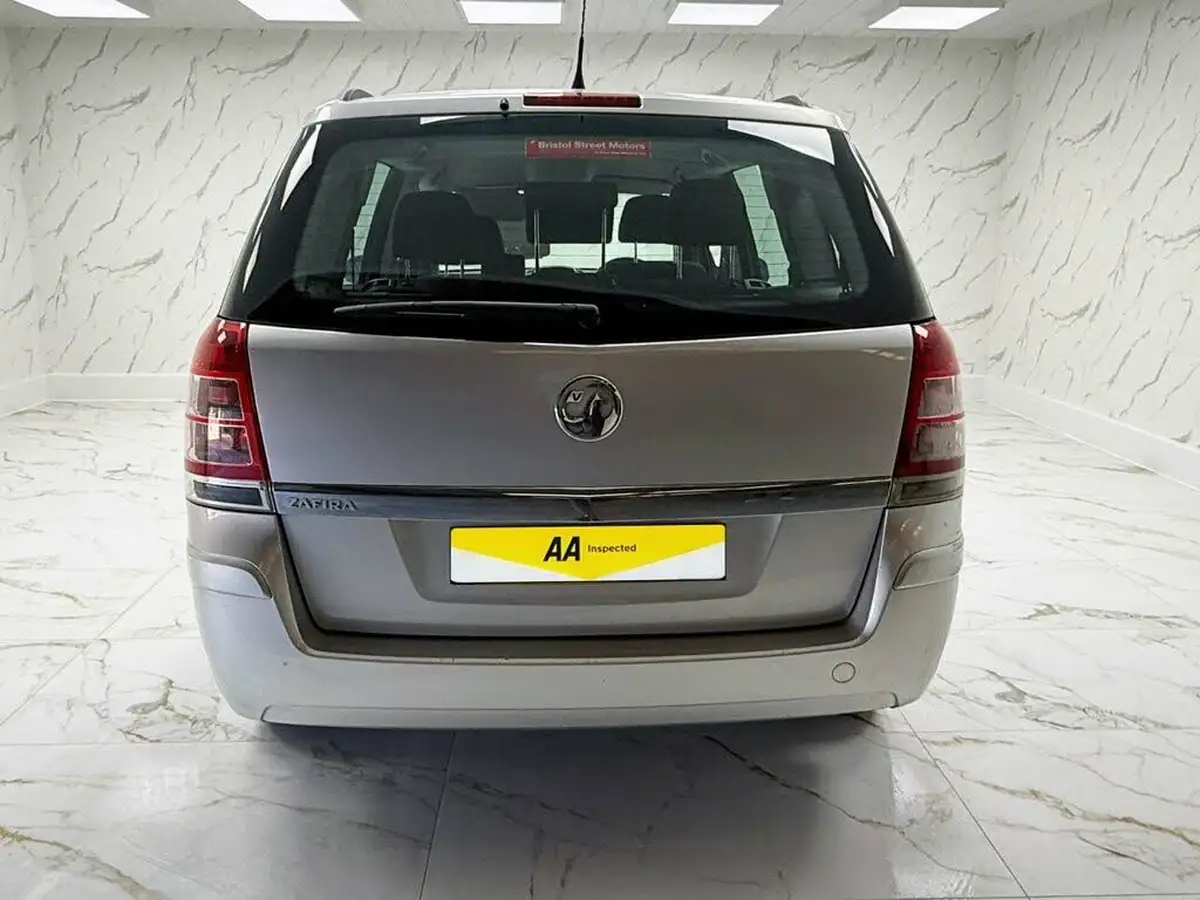 2013-vauxhall-zafira-16-exclusiv-big-7