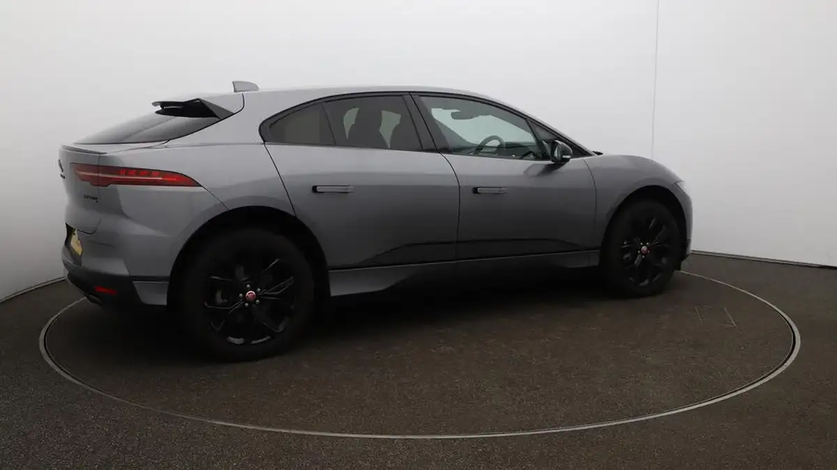 2022-jaguar-i-pace-ev400-black-big-55