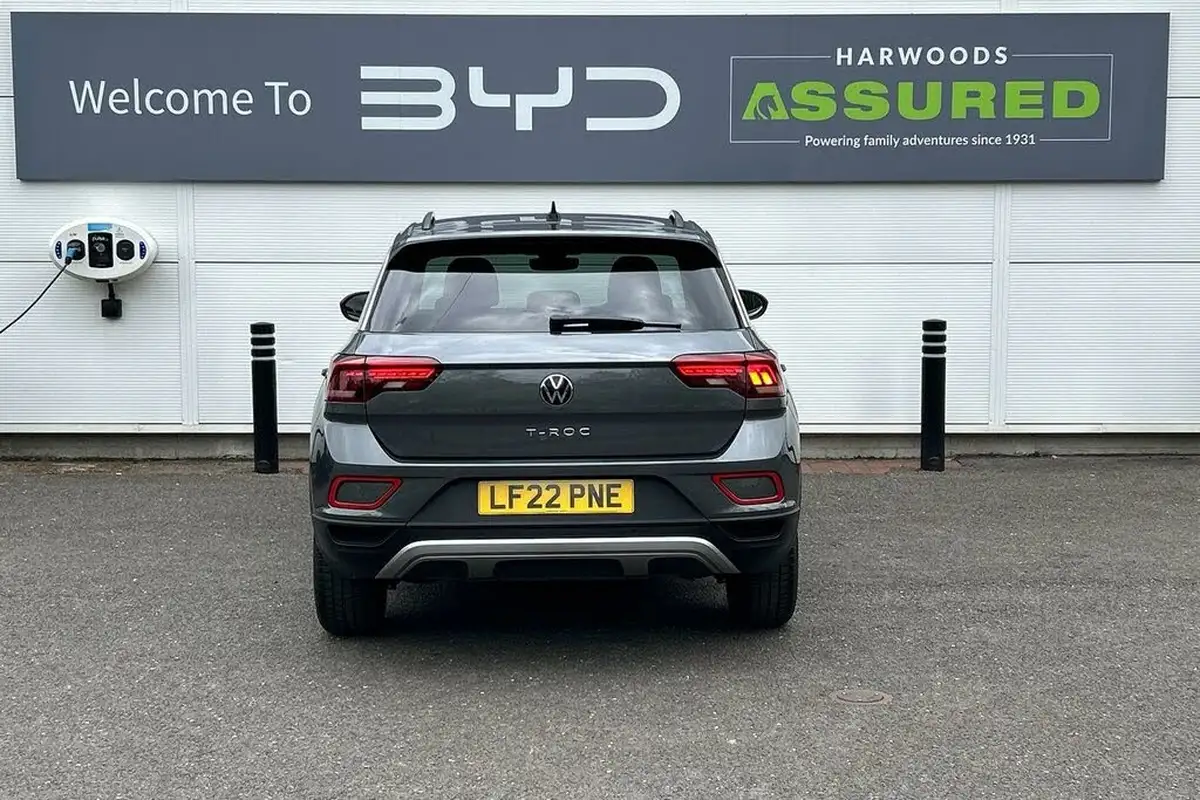 2022-volkswagen-t-roc-15-tsi-life-dsg-big-6