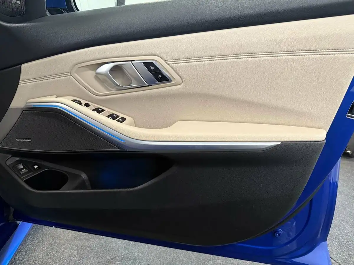 2021-bmw-3-series-20-330e-m-sport-touring-5d-big-21