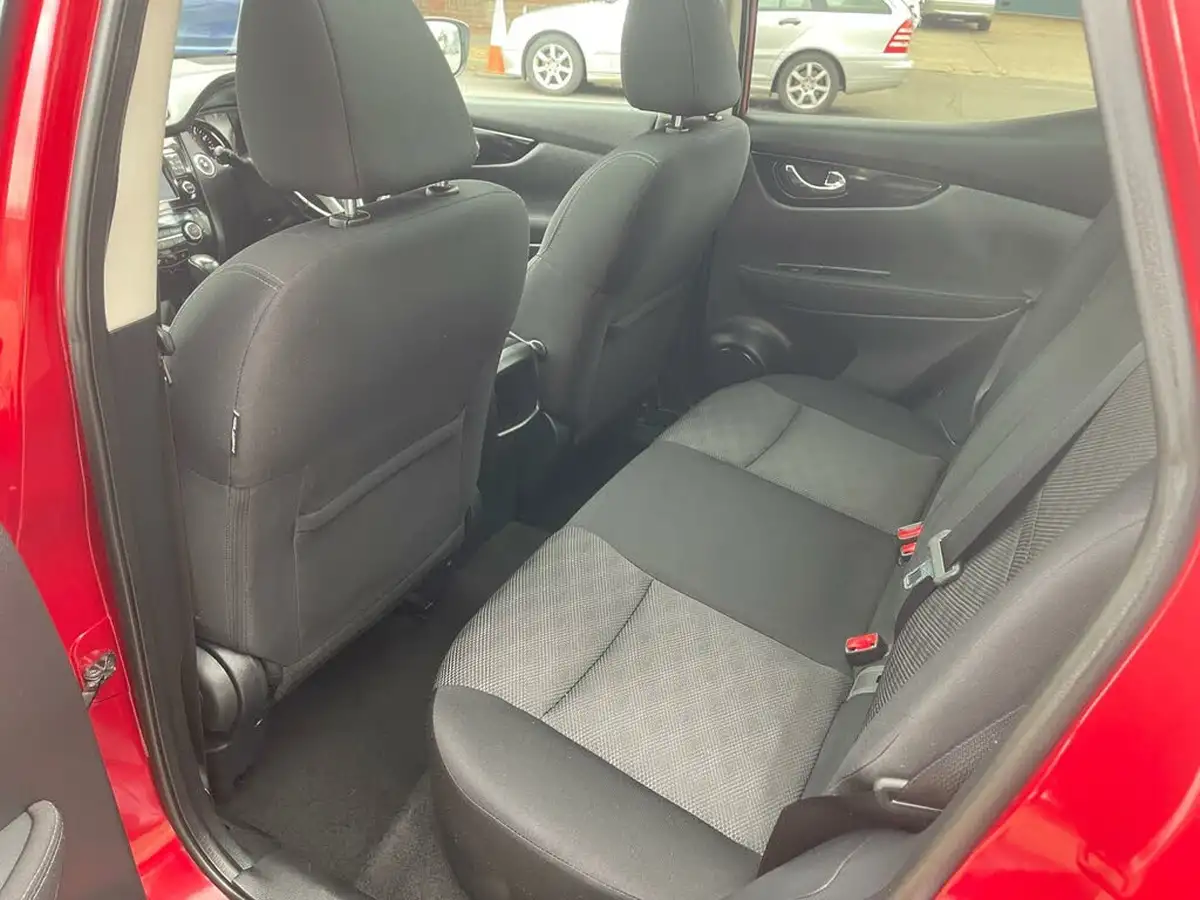 2015-nissan-qashqai-12-n-tec-xtronic-cvt-big-13