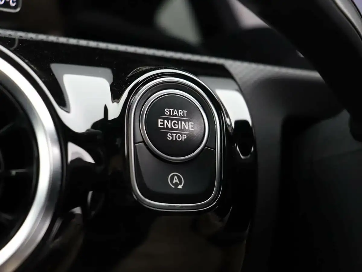2021-mercedes-benz-a-class-20d-a180d-sport-saloon-4d-big-28