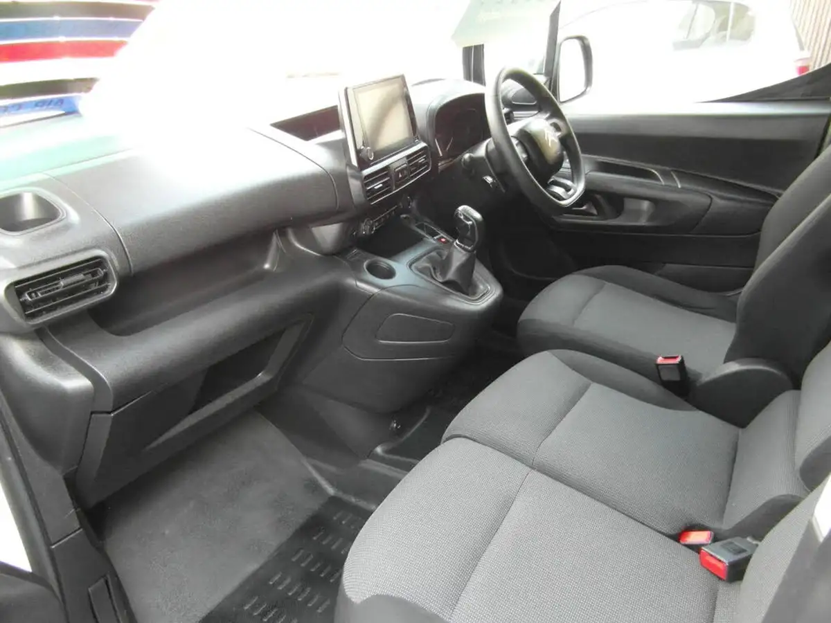 2021-citroen-berlingo-15bluehdi-650-enterprise-ss-big-4