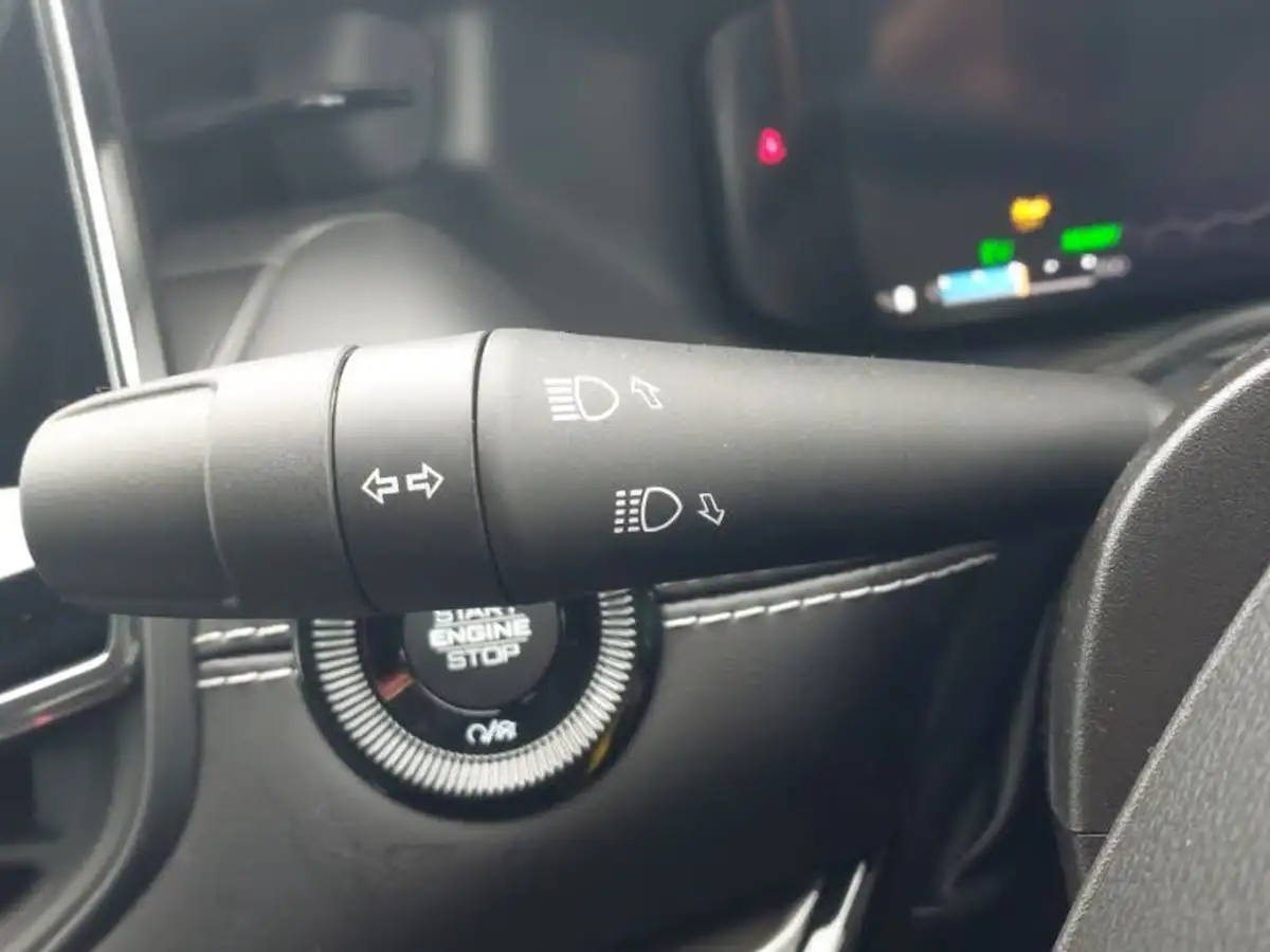 2025-jeep-compass-15-summit-big-15