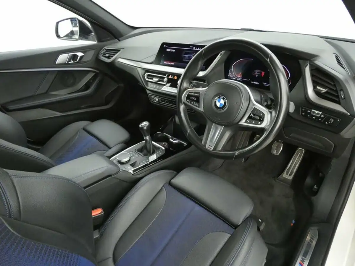 2022-bmw-1-series-15-118i-m-sport-lcp-big-9