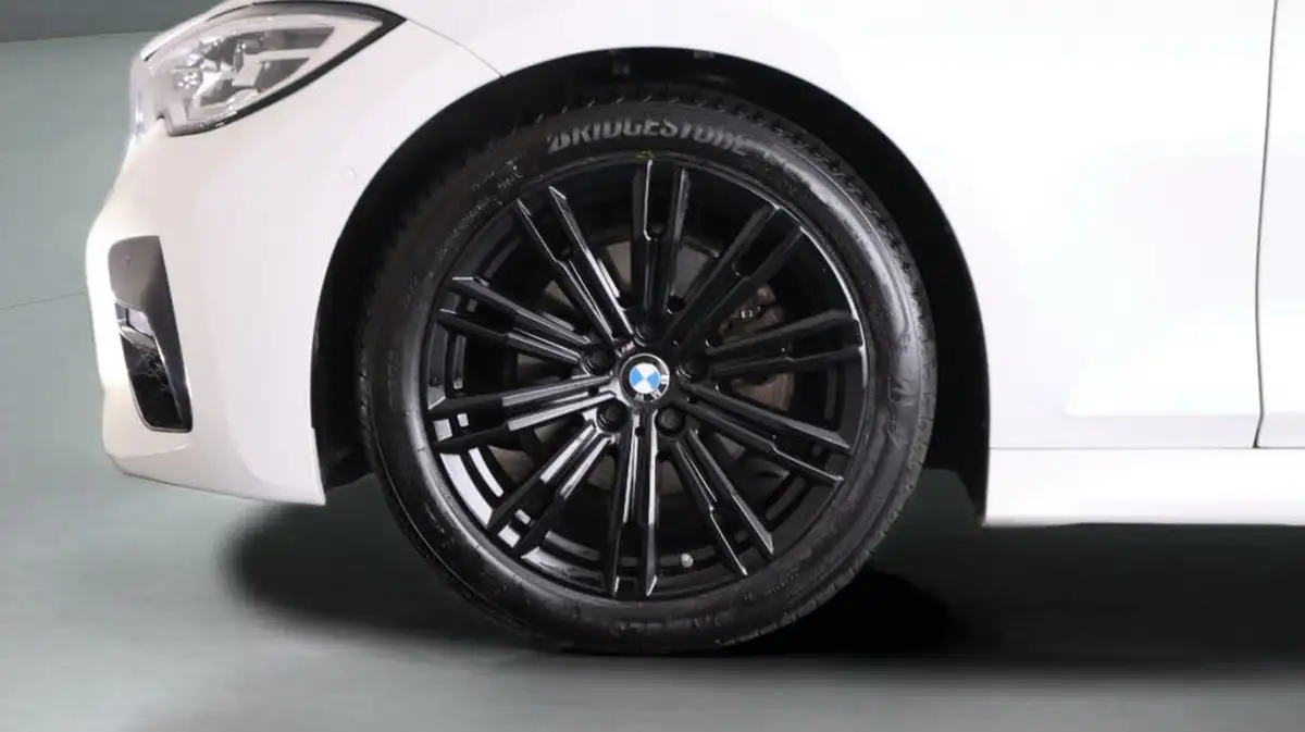 2022-bmw-3-series-20td-320d-m-sport-mht-saloon-4d-big-17