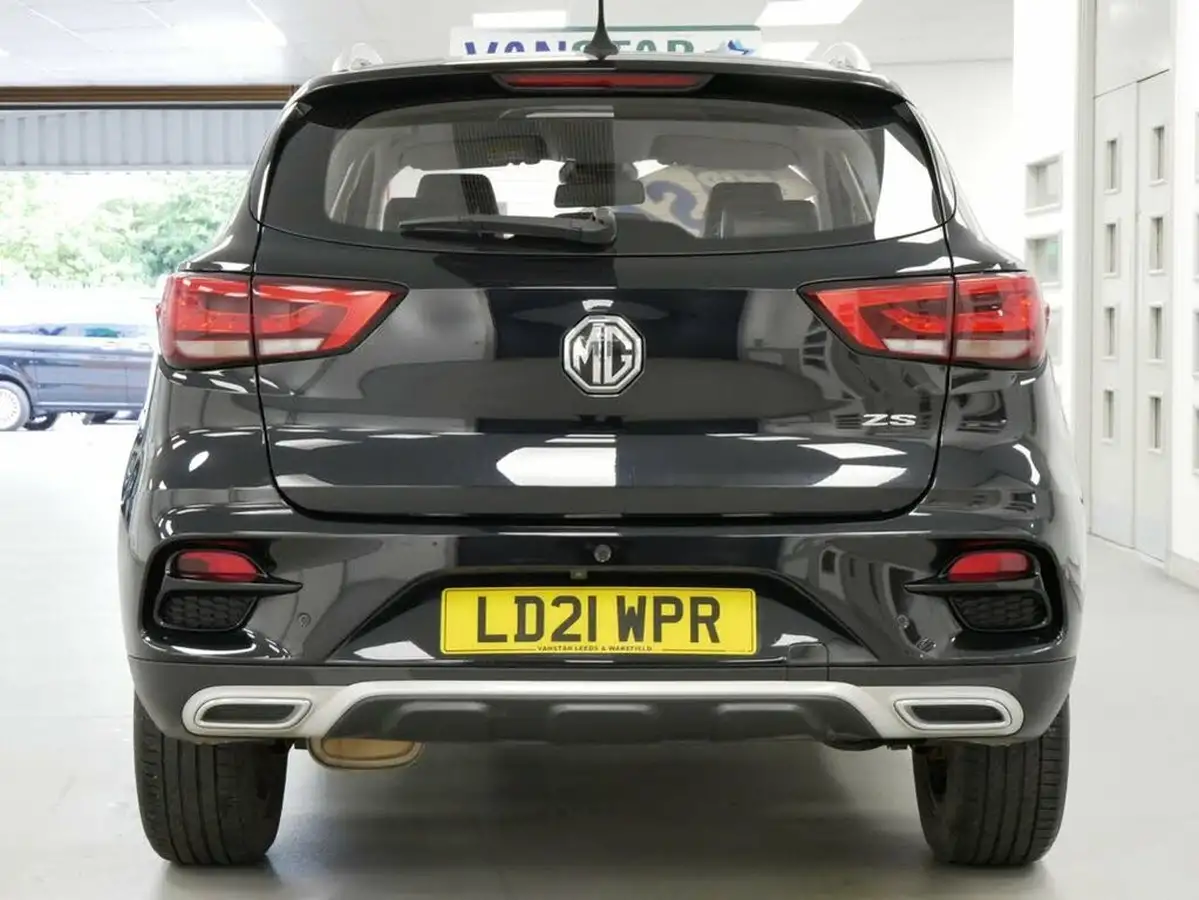 2021-mg-zs-suv-15-vti-tech-exclusive-big-21