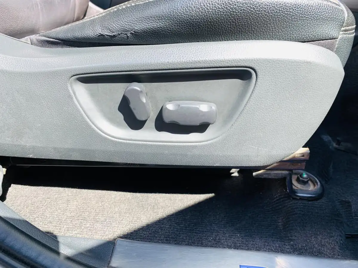 2019-mitsubishi-l200-24di-d-barbarian-eu6-big-33