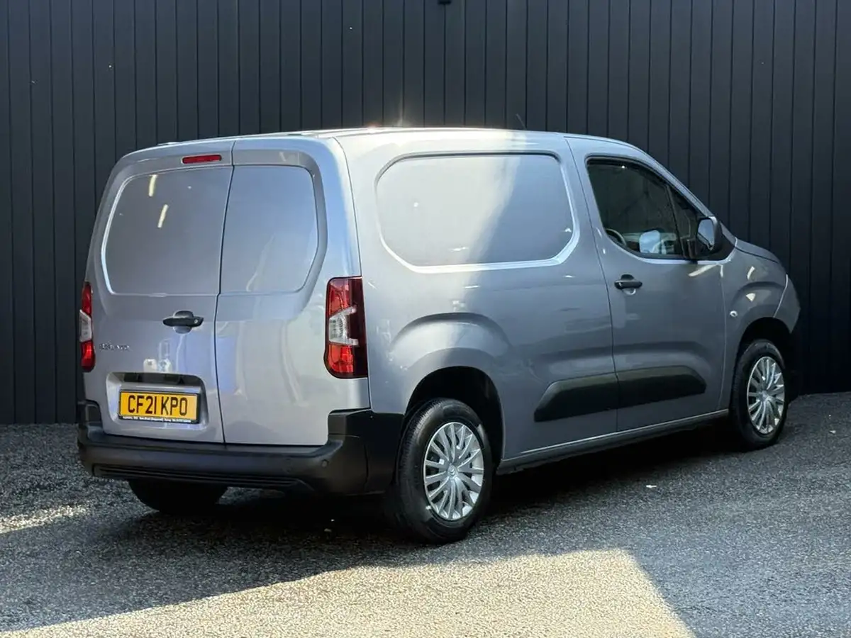 2021-citroen-berlingo-15bluehdi-650-enterprise-ss-big-14