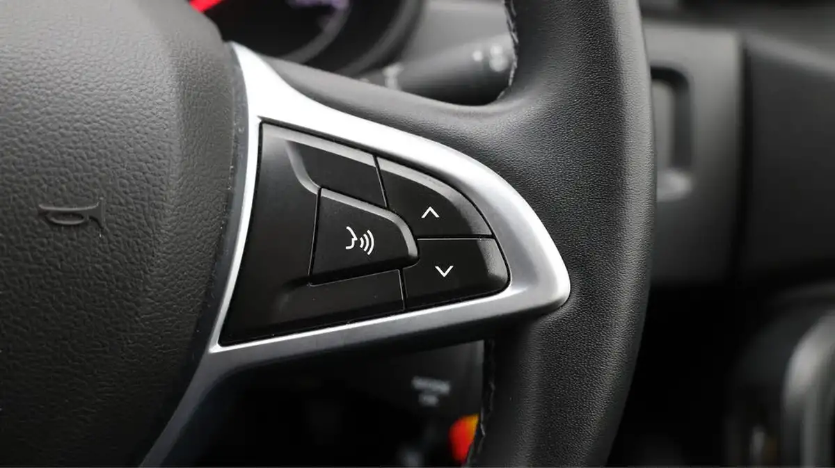 2020-dacia-duster-10-tce-comfort-100bhp-ss-big-25