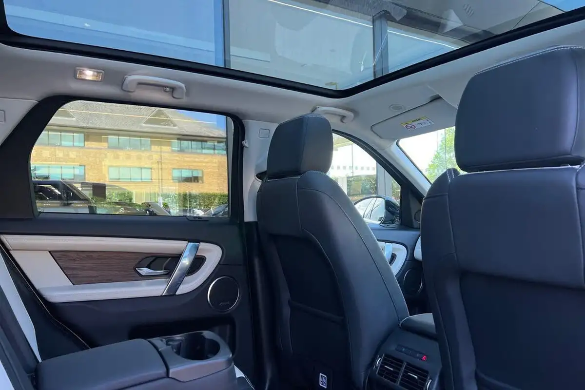 2022-land-rover-discovery-sport-20-p250-r-dynamic-hse-big-39