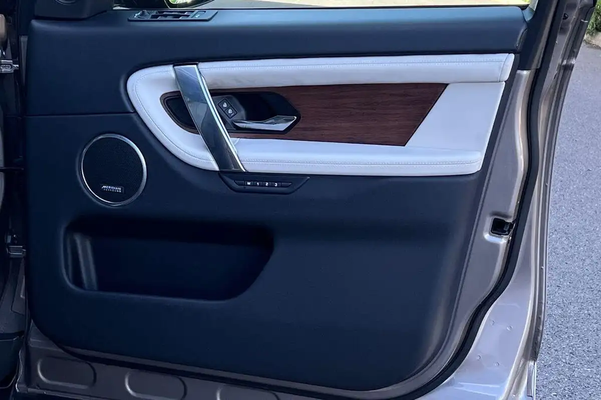 2022-land-rover-discovery-sport-20-p250-r-dynamic-hse-big-63