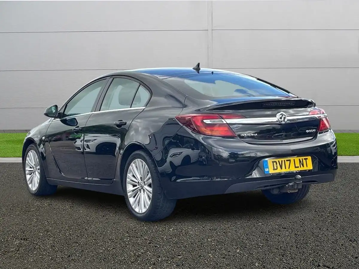 2017-vauxhall-insignia-16cdti-design-nav-ecoflex-ss-big-4