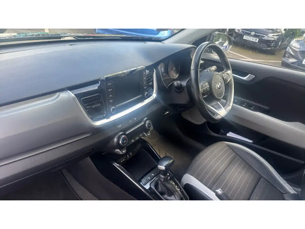 2019-kia-stonic-10-t-gdi-3-dct-big-8