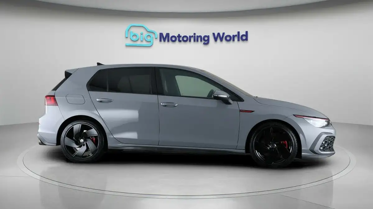 2021-volkswagen-golf-20-tsi-gti-dsg-big-8