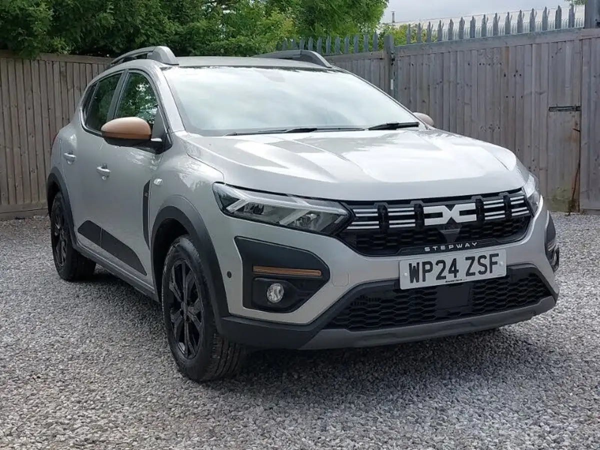 2024-dacia-sandero-stepway-10-tce-extreme-90bhp-big-0