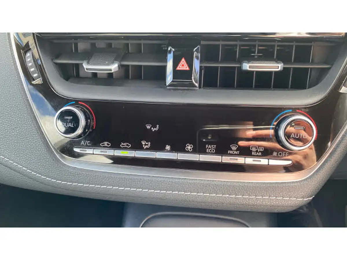 2019-toyota-corolla-12-vvt-i-icon-tech-trk-hatchback-big-34