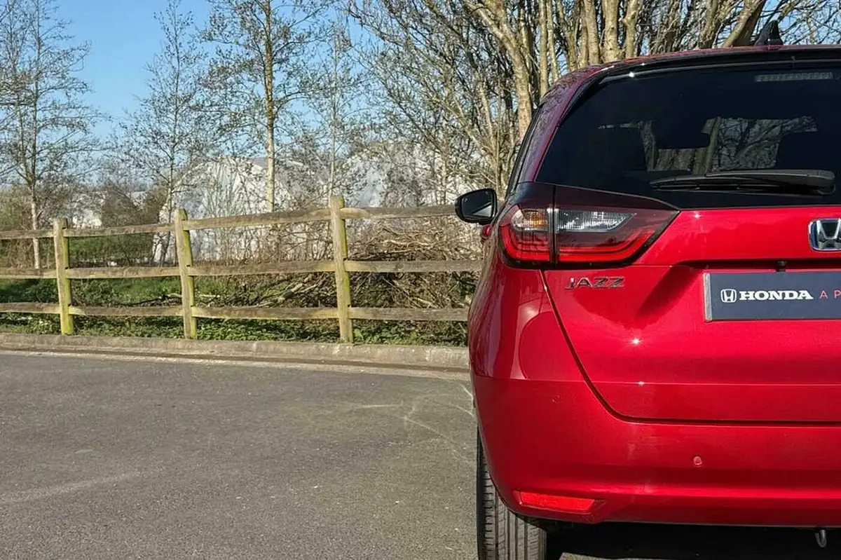 2021-honda-jazz-15-i-mmd-ex-107ps-big-19