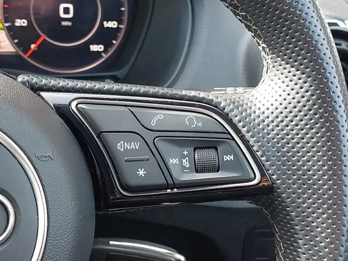 2022-audi-q2-10-30-tfsi-s-line-big-9