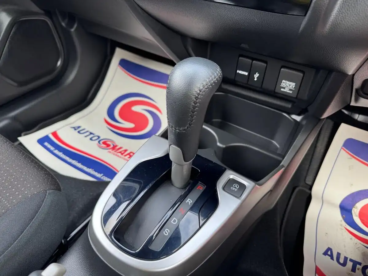 2016-honda-jazz-13-i-vtec-ex-cvt-big-29